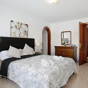 villa-muoz.puertodelcarmen-hotels.org/